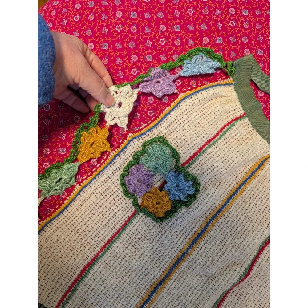 VTG 50s 60s Crochet Flower Half Apron Rainbow Stripe Pocket Cottagecore Kitsch